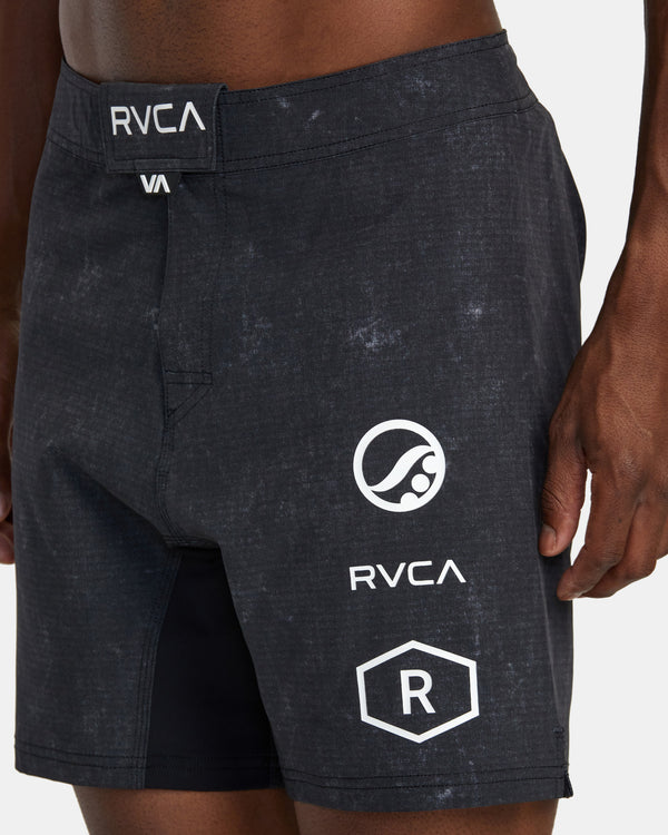 Shoyoroll RVCA Ruotolo 17" Technical Training Shorts Black