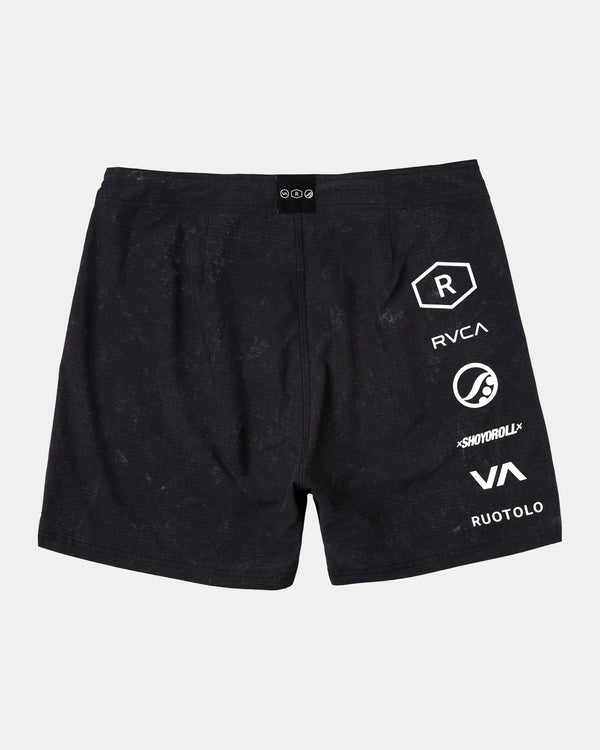 Shoyoroll RVCA Ruotolo 17" Technical Training Shorts Black